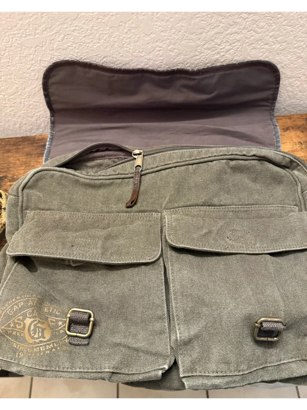 GAP stylish vintage